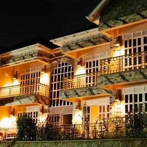 Jet Hotel